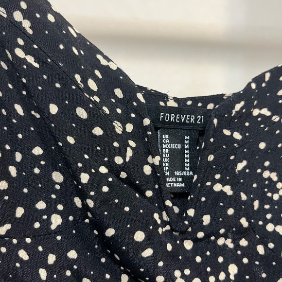 Black & White Summer Dress - Picture 4 of 4